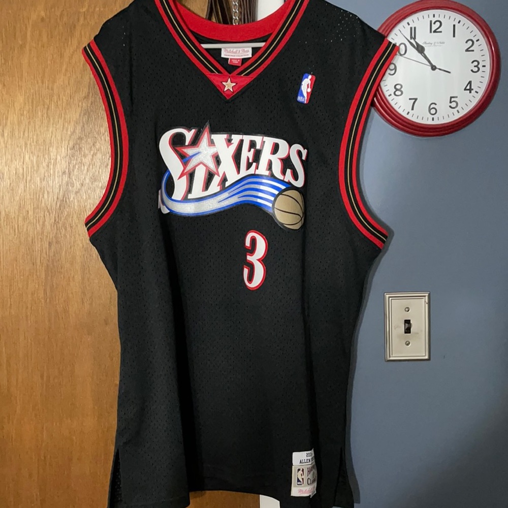 Mitchell & Ness Allen Iverson Black Jersey